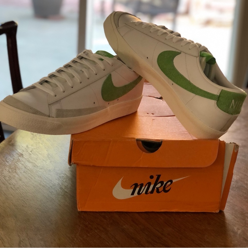 Nike Men's White Sneakers with Green Accents